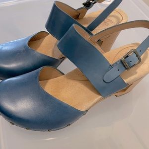 Dansko Robin egg blue wooden wedge with cutout Mary Janes 41